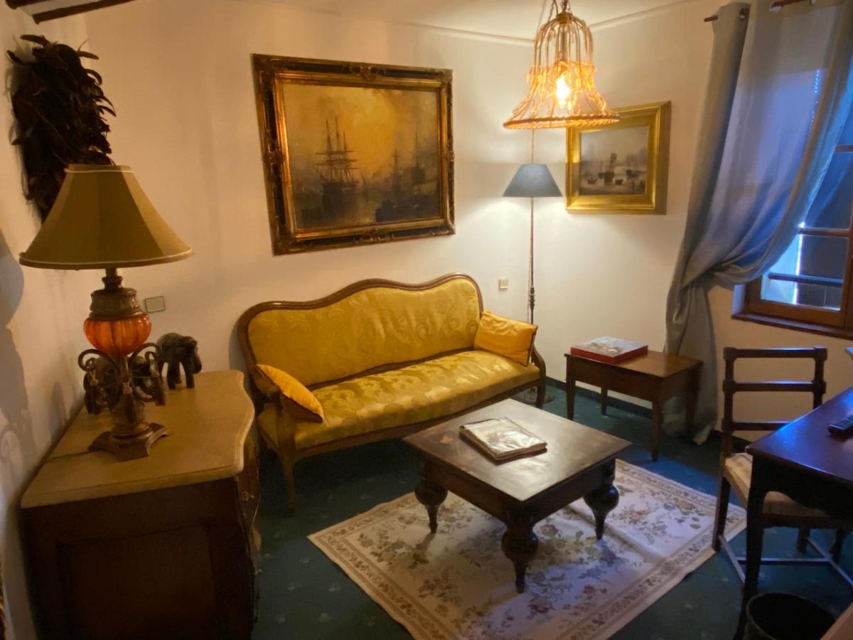 Hotel Le Saint Laurent Bagian luar foto
