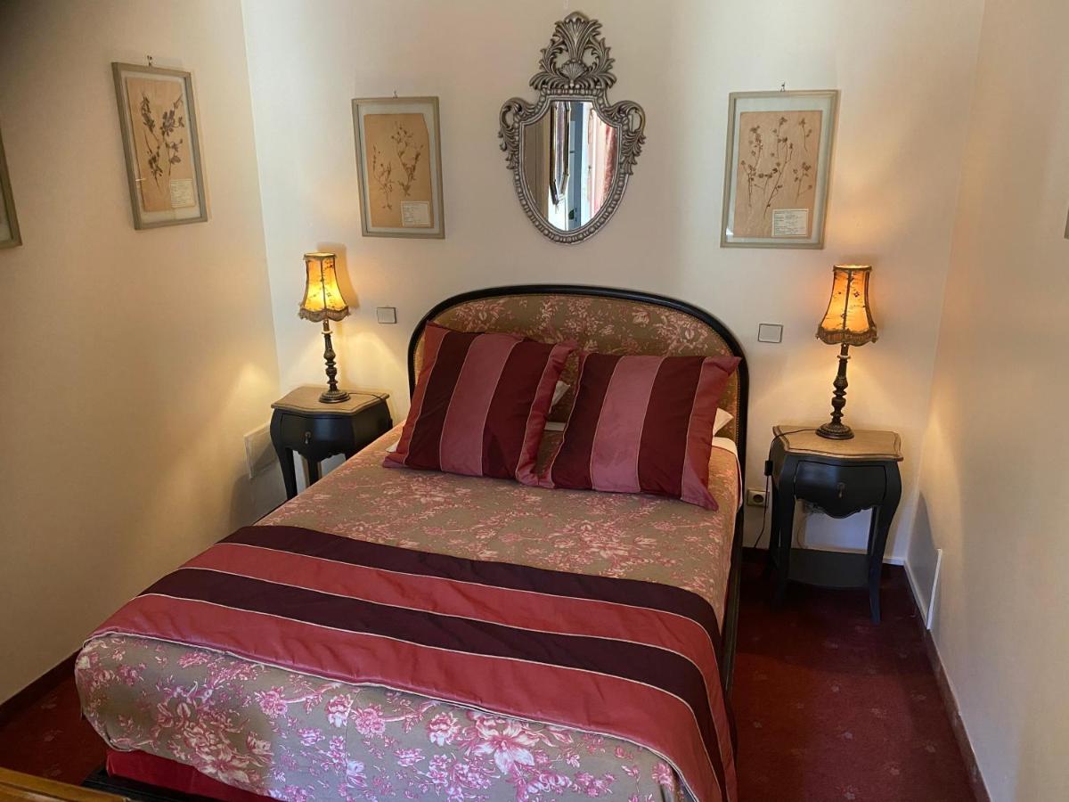 Hotel Le Saint Laurent Bagian luar foto