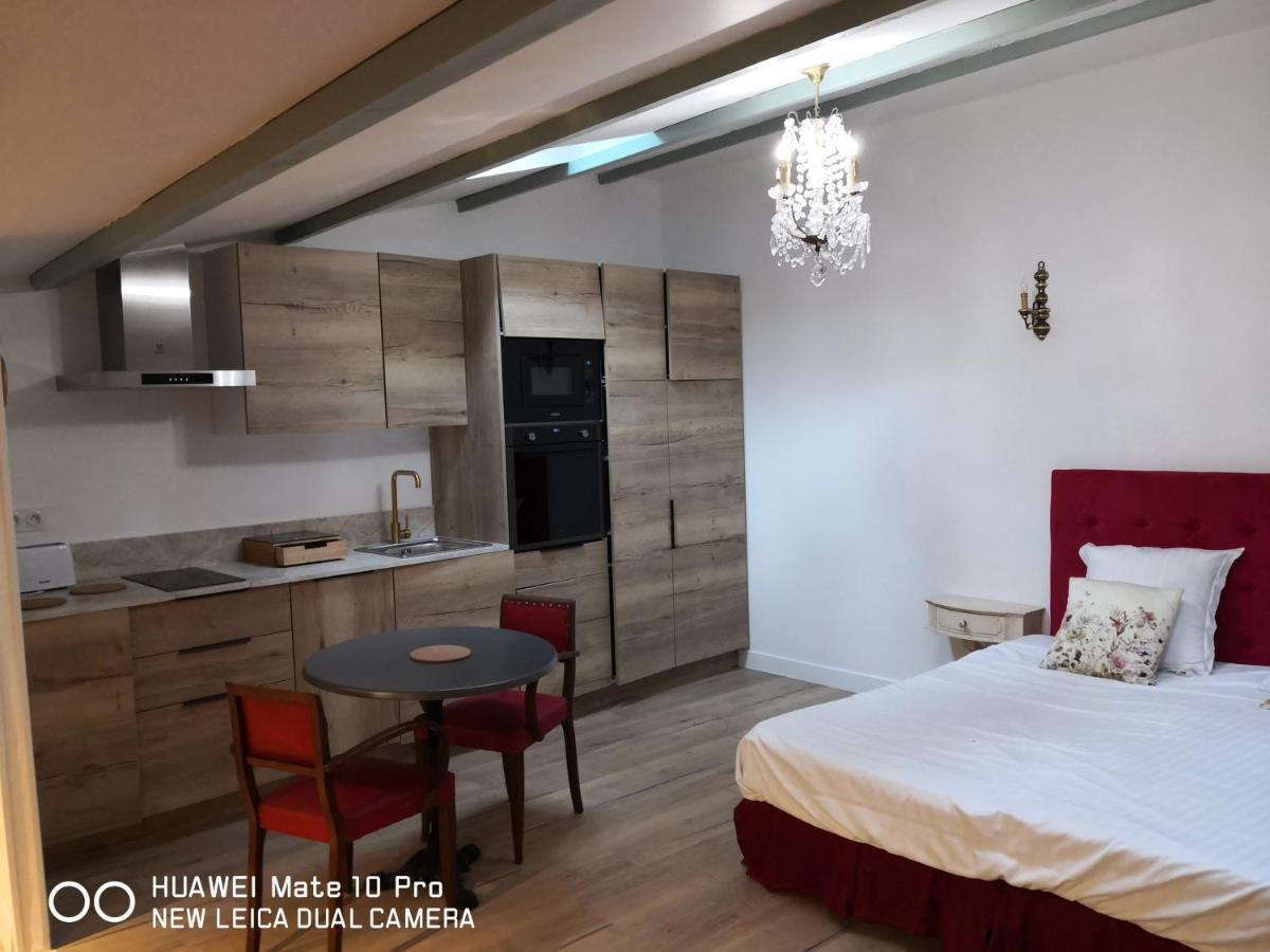 Hotel Le Saint Laurent Bagian luar foto
