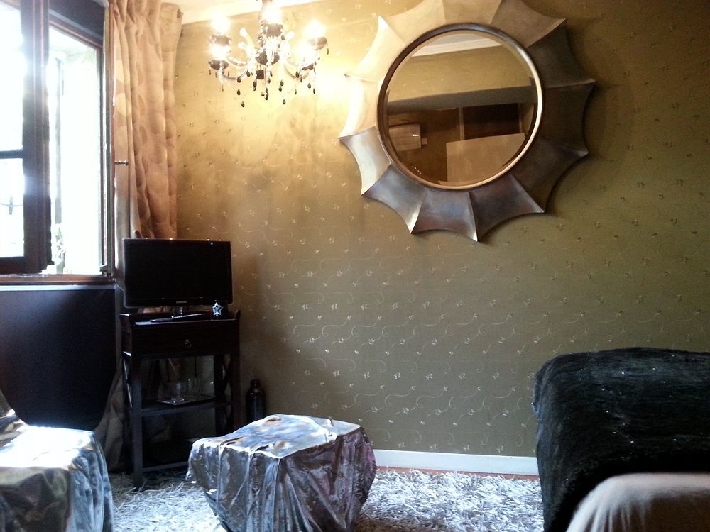 Hotel Le Saint Laurent Bagian luar foto